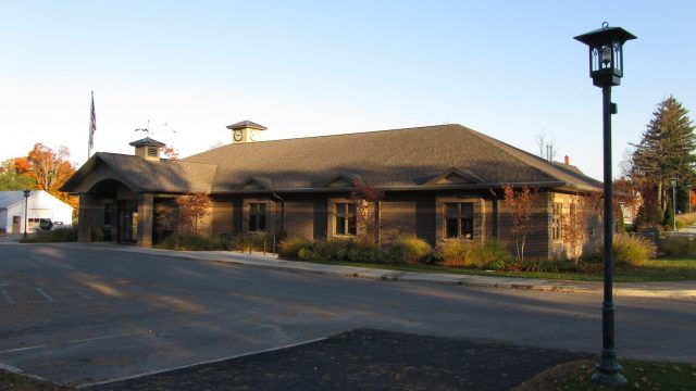 Kingsley Branch Library exterior image