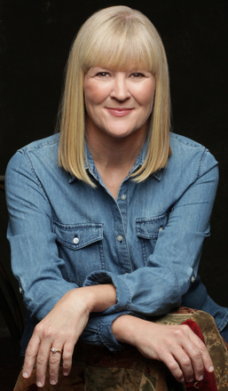 Photo of author Suzanne Woods Fisher